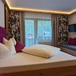 Lexner 4*