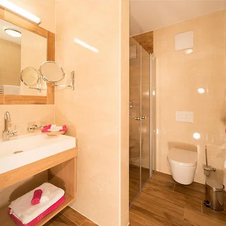 Lexner Pensjonat 4*