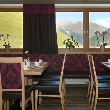 ゲストハウス Lexner